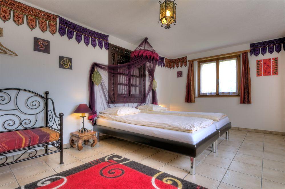 Reves Gourmands, Hotellerie & Gastronomie Vernayaz Exterior foto